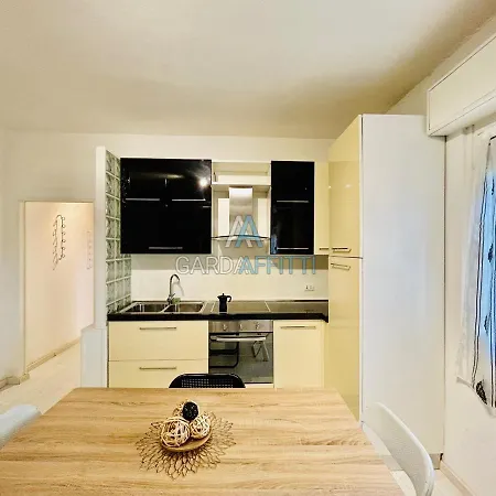Appartement Achille Apt - Vicino Al Centro Sportivo E Piscine Desenzano del Garda