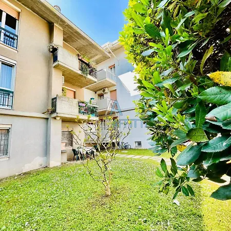 Appartement Achille Apt - Vicino Al Centro Sportivo E Piscine Desenzano del Garda